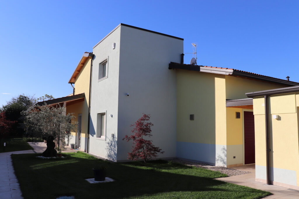 Villa Passivhaus in legno a Cesate, alle porte di Milano